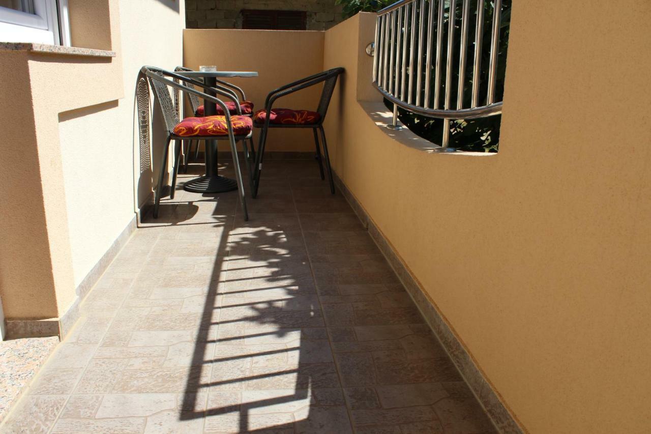 Apartment Lucy Zadar - Free Private Parking Esterno foto